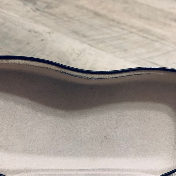 Ray-Ban Case - Picture 4 of 4